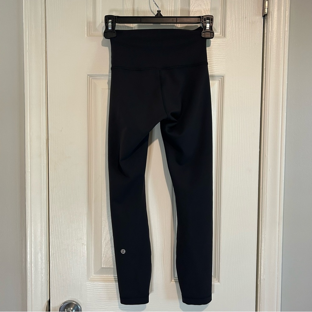 Lululemon Wunder Train High-Rise Crop 23" in Black - Size 2 - Picture 7 of 10